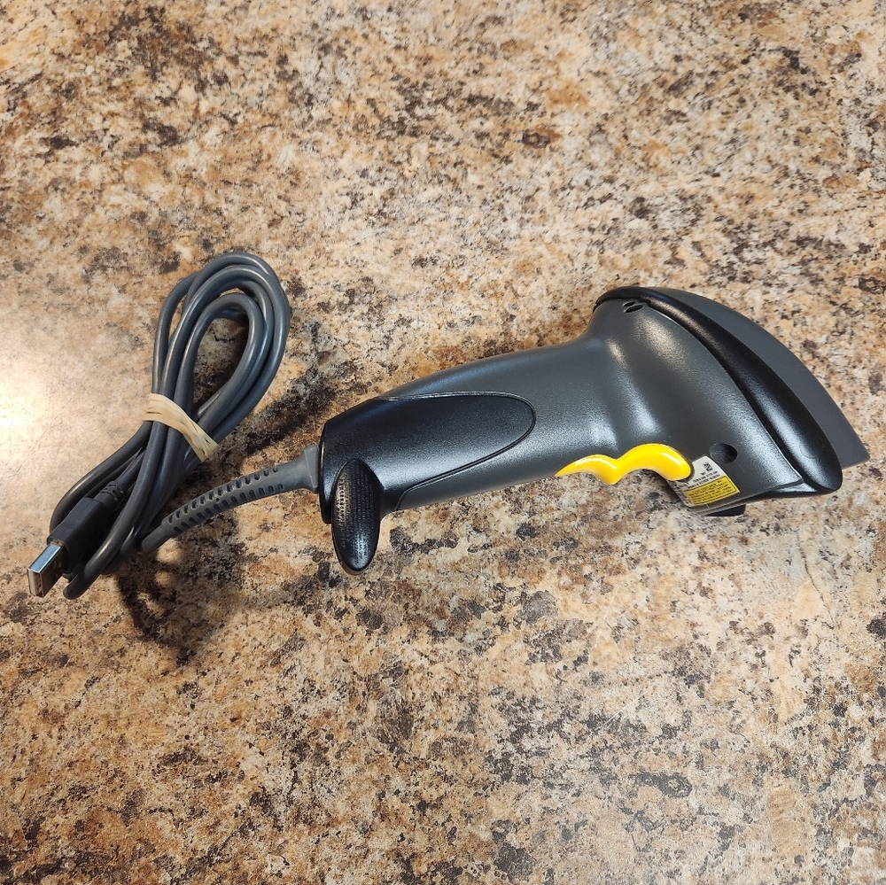 Zebra DS6708-SR20007ZZR 1D 2D Barcode POS Scanner +USB Cable